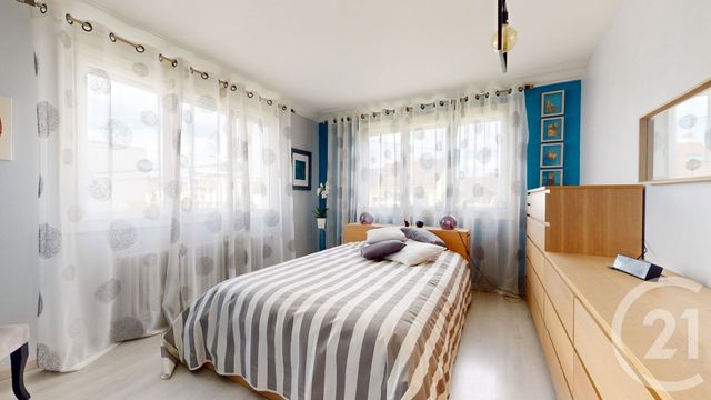 Afficher la photo en grand maison à vendre - 8 pièces - 190.75 m2 - NANTES - 44 - PAYS-DE-LOIRE - Century 21 Doulon