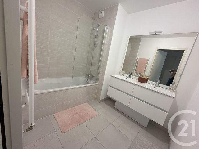 Appartement T3 à vendre - 3 pièces - 63.91 m2 - NANTES - 44 - PAYS-DE-LOIRE - Century 21 Doulon