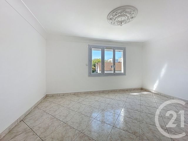 Appartement T5 à vendre - 5 pièces - 106.96 m2 - NANTES - 44 - PAYS-DE-LOIRE - Century 21 Doulon