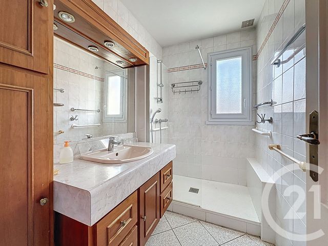 Appartement T5 à vendre - 5 pièces - 106.96 m2 - NANTES - 44 - PAYS-DE-LOIRE - Century 21 Doulon