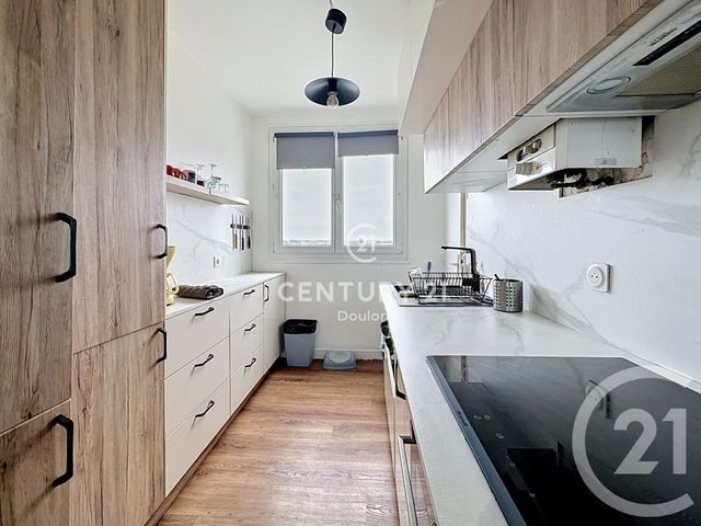 Appartement T4 à vendre - 4 pièces - 61.5 m2 - NANTES - 44 - PAYS-DE-LOIRE - Century 21 Doulon