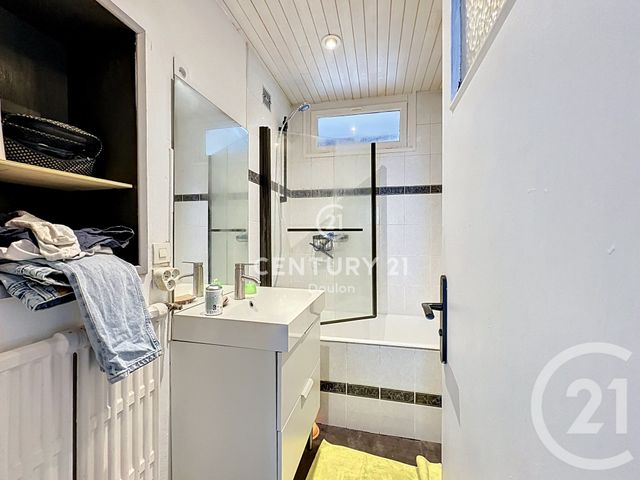 Appartement T4 à vendre - 4 pièces - 61.5 m2 - NANTES - 44 - PAYS-DE-LOIRE - Century 21 Doulon