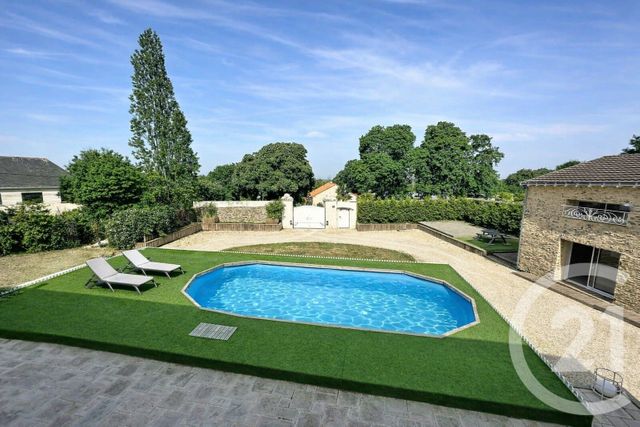 maison à louer - 5 pièces - 222.0 m2 - CARQUEFOU - 44 - PAYS-DE-LOIRE - Century 21 Doulon