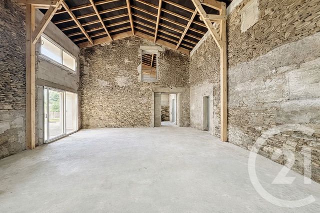 maison à louer - 5 pièces - 222.0 m2 - CARQUEFOU - 44 - PAYS-DE-LOIRE - Century 21 Doulon