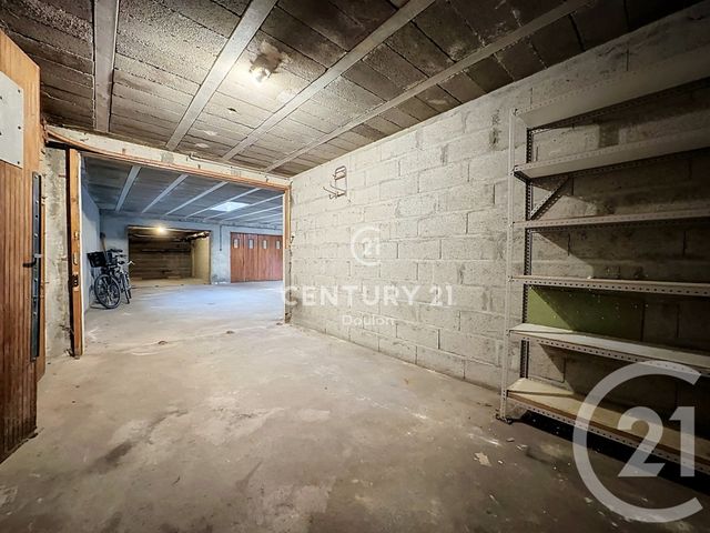 parking à louer - 14.1 m2 - NANTES - 44 - PAYS-DE-LOIRE - Century 21 Doulon