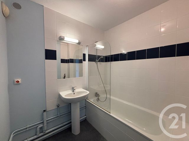 Appartement T4 à vendre - 4 pièces - 83.1 m2 - NANTES - 44 - PAYS-DE-LOIRE - Century 21 Doulon