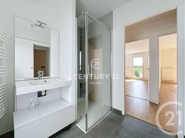 Appartement T3 à louer - 3 pièces - 64.12 m2 - NANTES - 44 - PAYS-DE-LOIRE - Century 21 Doulon