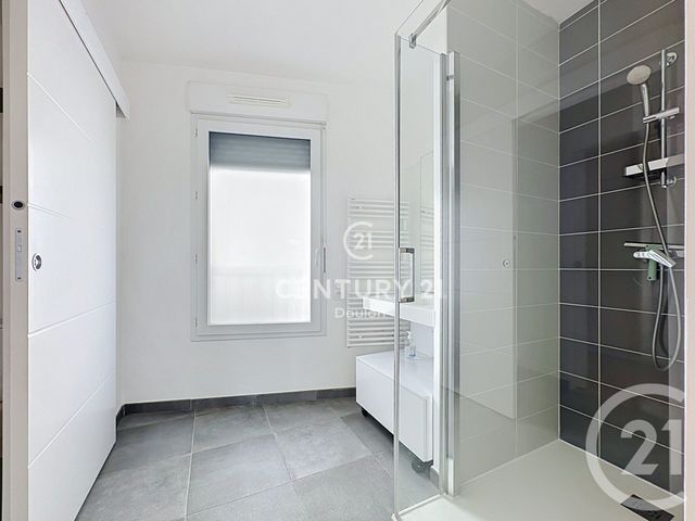 Appartement T3 à louer - 3 pièces - 64.12 m2 - NANTES - 44 - PAYS-DE-LOIRE - Century 21 Doulon